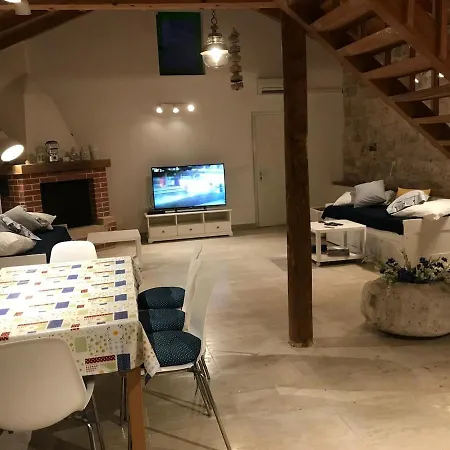 度假居 Lucica 1 Beachfront House Lastovo
