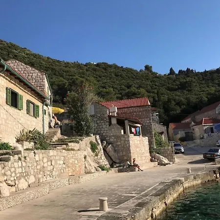 Lucica 1 Beachfront House * Lastovo