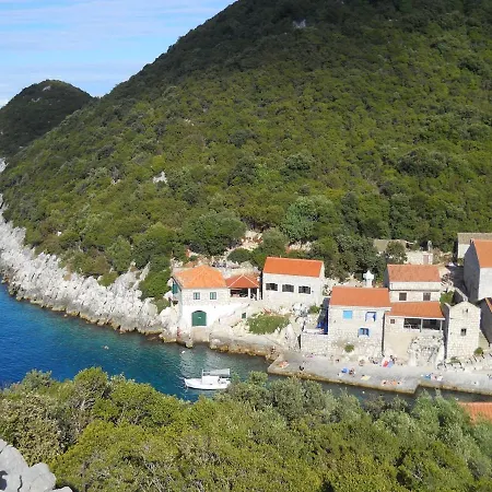 Lucica 1 Beachfront House Lastovo